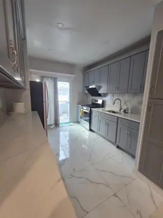 DEPARTAMENTO CON BASEMENT  – WOODHAVEN, NY