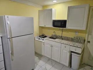 Se renta eficiency en el NW de Miami, cerca de Hialeah.