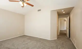 Casa en alquiler de 3 dormitorios y 1 baño en Las Vegas .