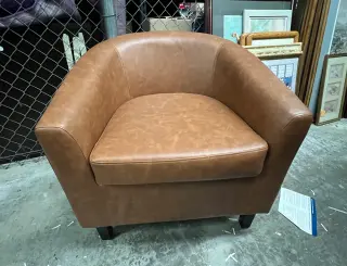 Venta por Mudanza: Muebles de Oficina y Casa – Sillas, Archiveros y Pizarrones