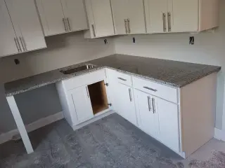 AJ Contractors LLC