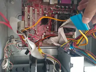Restauración de computadoras,laptops,etc.