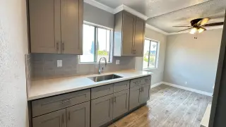 **** BELLO APT. RECIEN REMODELADO | 2ndo Pizo.| 2-Bed, 1-Bath ****