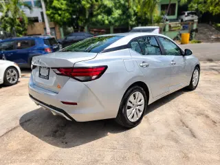 Nissan Sentra S 2023 Gris - Santiz Autos