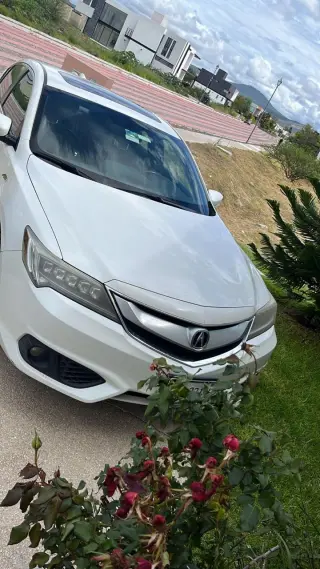 Hermoso carro, no pierdas la oportunidad