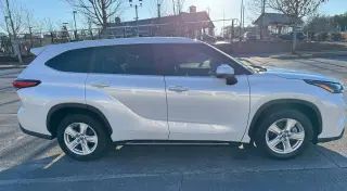 2023 Toyota Highlnader LE HYBRID