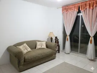 UN MES DE GARANTIA, SEMIAMOBLADO 370 INCLUYE MANTENIMIENTO 3 DORMITORIOS