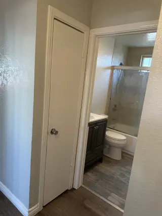 APT DE 3 RECAMARAS EN EL SUR DE LOS ANGELES. SE RENTA.