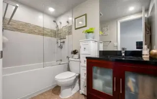 1 bedroom 1 bathroom updated suite