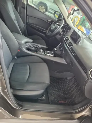 💥 IMPECABLE 🚗 2015 Mazda 3 / 💵 $4.000 CASH