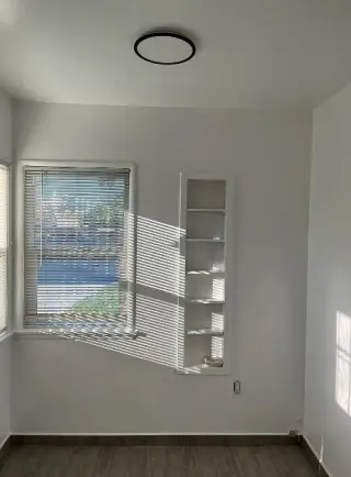 Esta encantadora unidad de 1 dormitorio y 1 baño cuenta c