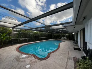 RENTA DE CASA DE 3/2 EN WESTCHESTER CON PISCINA