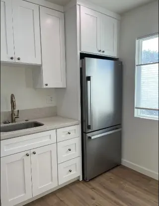 Amplio piso de un dormitorio y un baño