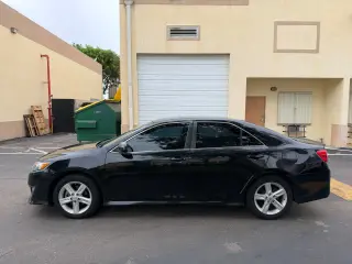 Toyota Camry 2012 en Venta - Confiable y Eficiente