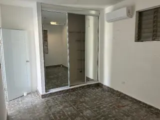 Apartamento de una habitacion  a solo 5 minutos a pie del colegio de mayaguez.