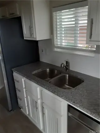 Vallejo CA ofrece un amplio apartamento de un dormitorio y un baño espacioso