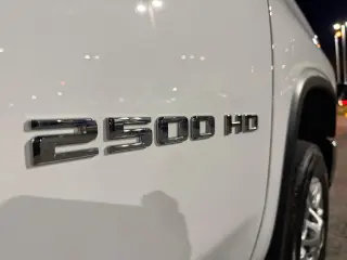 🛻 2025 Chevy Silverado Turbo Diesel Crew Cab  HD 4X4 🔥
