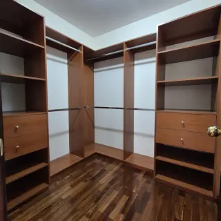 Apartamento amplio en alquiler en zona 10
