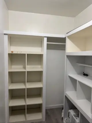 HABITACIÓN DISPONIBLE EN LA
