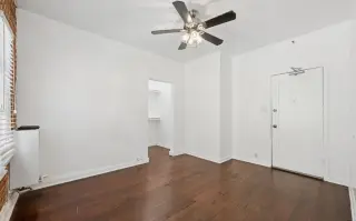 Luxury Studio in Prime Hollywood Location – Modern Living Steps from It All!