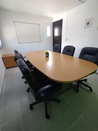 Renta de Sala de Juntas Ejecutiva (8-10 Personas) - Viveros de la Loma