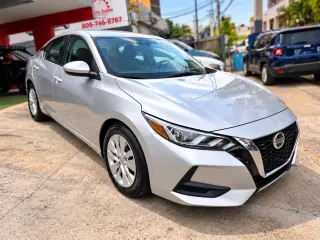 Nissan Sentra S 2023 Gris - Santiz Autos