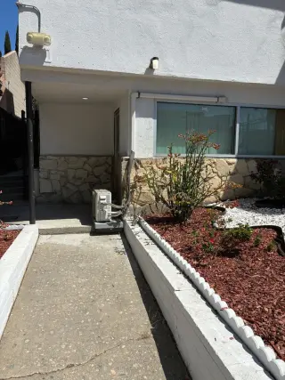 Suite de Oficinas con 4 Cuartos Privados $1,995 - 1,189 Pies