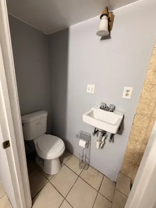 Studio for rent $1200