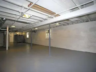 2914 N Whipple St  Ready For Move In