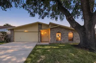 🏡 Beautiful 3-Bedroom, 2-Bathroom Home for Rent!