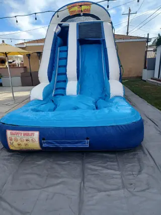 WATER SLIDE*SS**TOROS MECANICIS