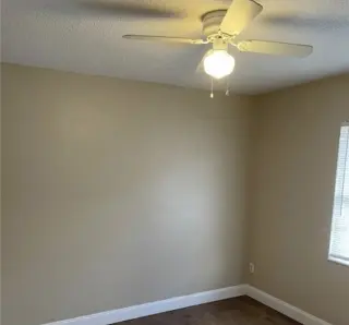 Dúplex de 2 dormitorios y 2 baños.