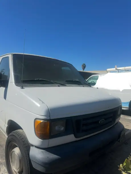 2003 Ford E-350 Van de Carga - Motor 5.4L V8