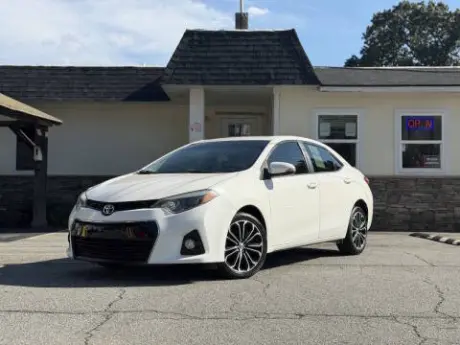 Toyota Corolla 2015