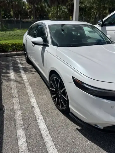 Honda Accord Hybrid 2024 Touring 4p Sedan