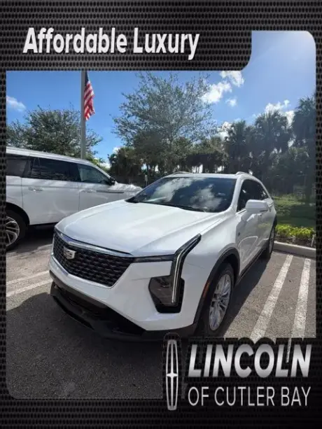 Cadillac XT4 2024 de lujo de la categoría de alta gama 4 puertas Crossover