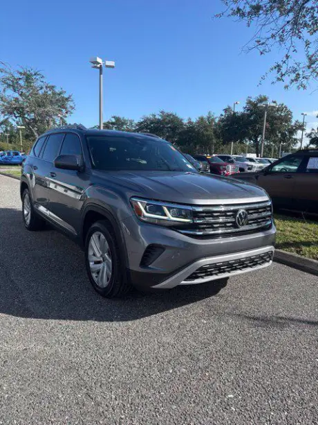 Volkswagen Atlas 2021 V6 SEL SUV de 4 puertas (lanzamiento a mitad de año)