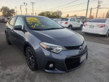 Toyota Corolla 2015