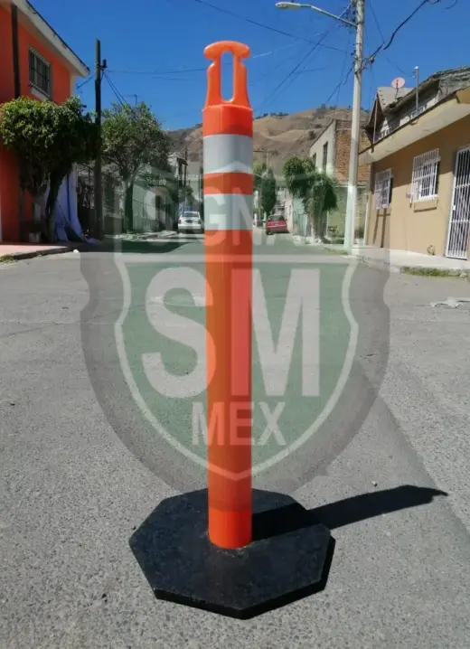 POSTE DELIMITADOR PLASTICO