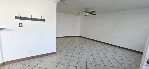 CASA DE RENTA