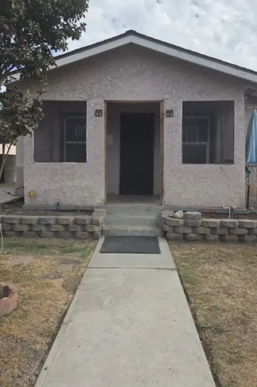 Renta casa 3 Recámaras 1 1/2 Baños $2,700 con billes incluidos(leer requisitos)