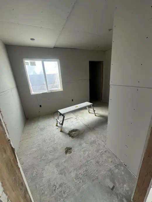 Trabajos de drywall y pintura