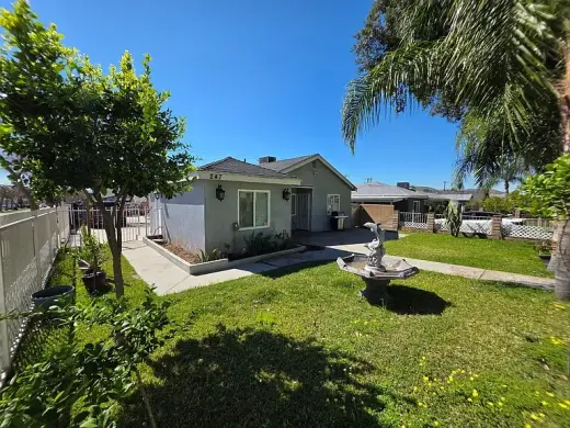 Charming single Family House in San Bernardino CA