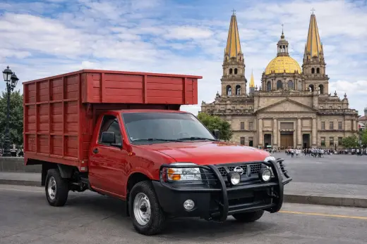 Fletes y Mudanzas en Guadalajara a 3 MSI Nissan Estacas.