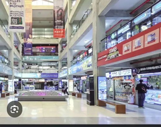 Alquiler tienda en Galería Cyber plaza 14m2
