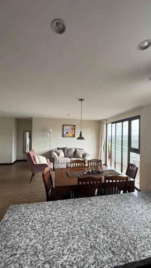 Apartamento en Renta amueblado en Zona 15
