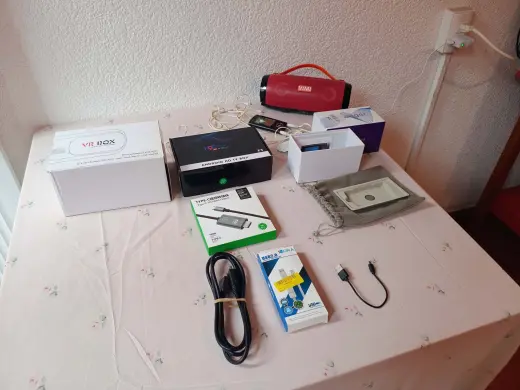 Paquete TV 8K, Bocinas, Masajeador y VR