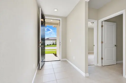 Casa moderna en renta en Zephyrhills – $2,300/mes