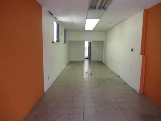 South Gate Local Comercial $1200 por mes - 450p2