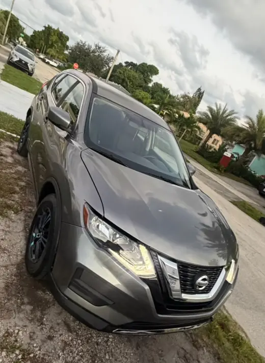 🚘 2017 Nissan Rogue / 85k Millas 🛣️